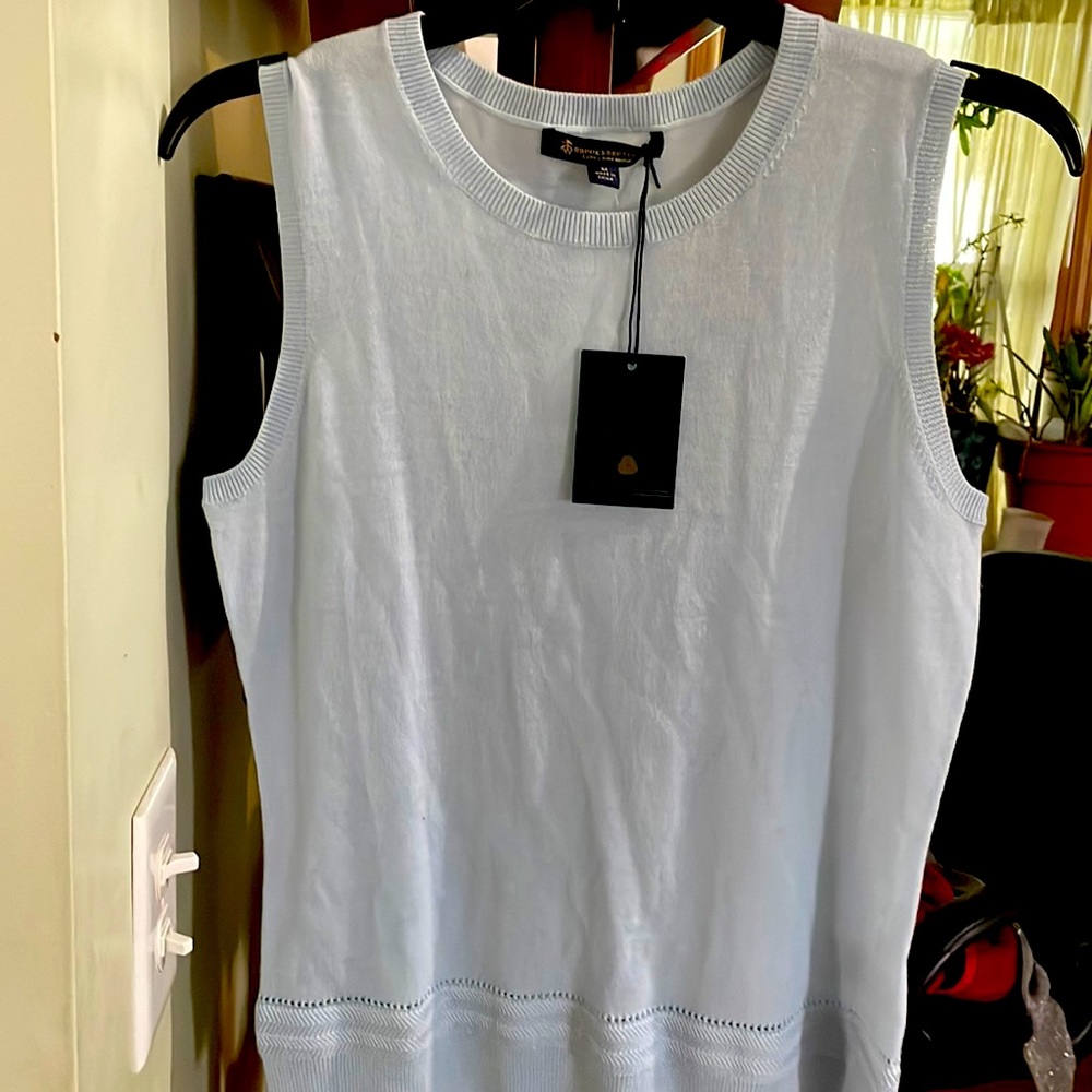 Women top  Brooks Brothers extra Fine Merino size M